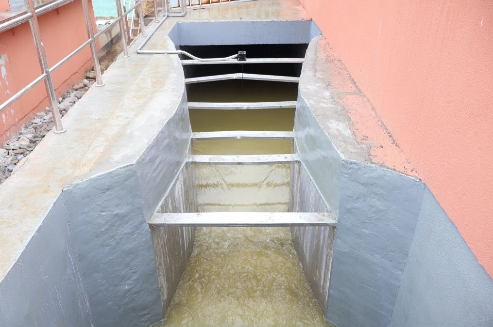姜堰城區污水處理廠提標、擴建改造工程項目南區達標出水.jpg
